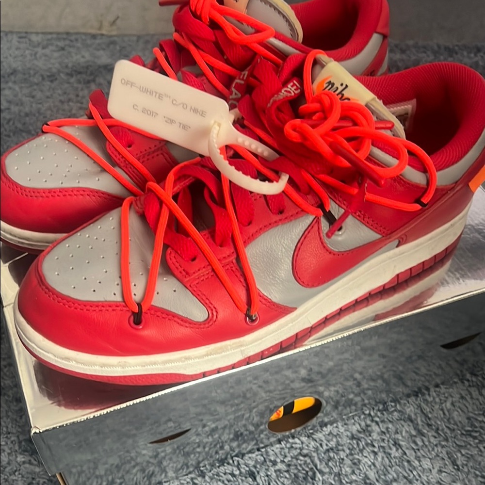 Off-White Nike x Dunk low university red sneakers good condition